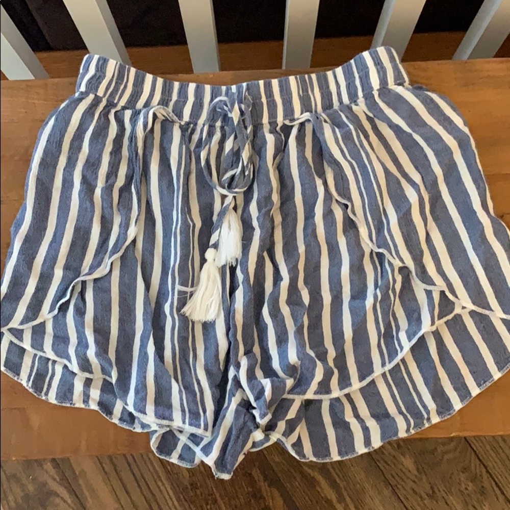 American Eagle Flowy Shorts